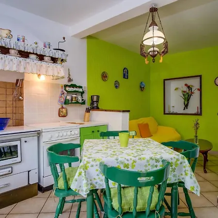 House Nona 3* Miholascica