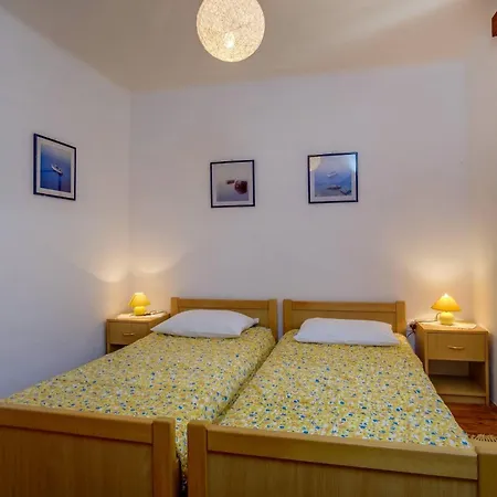House Nona 3* Miholascica